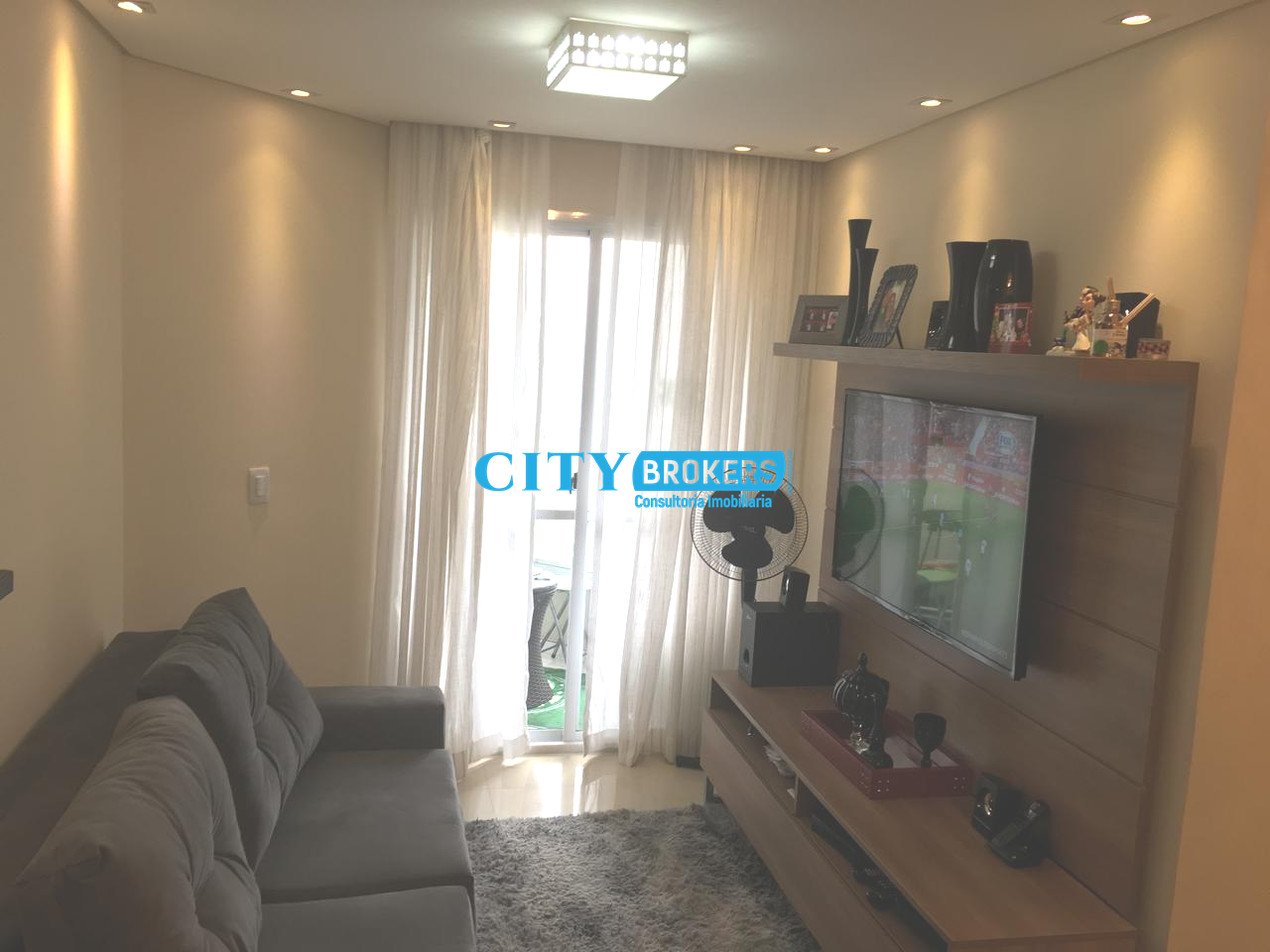 Apartamento à venda com 2 quartos, 56m² - Foto 2