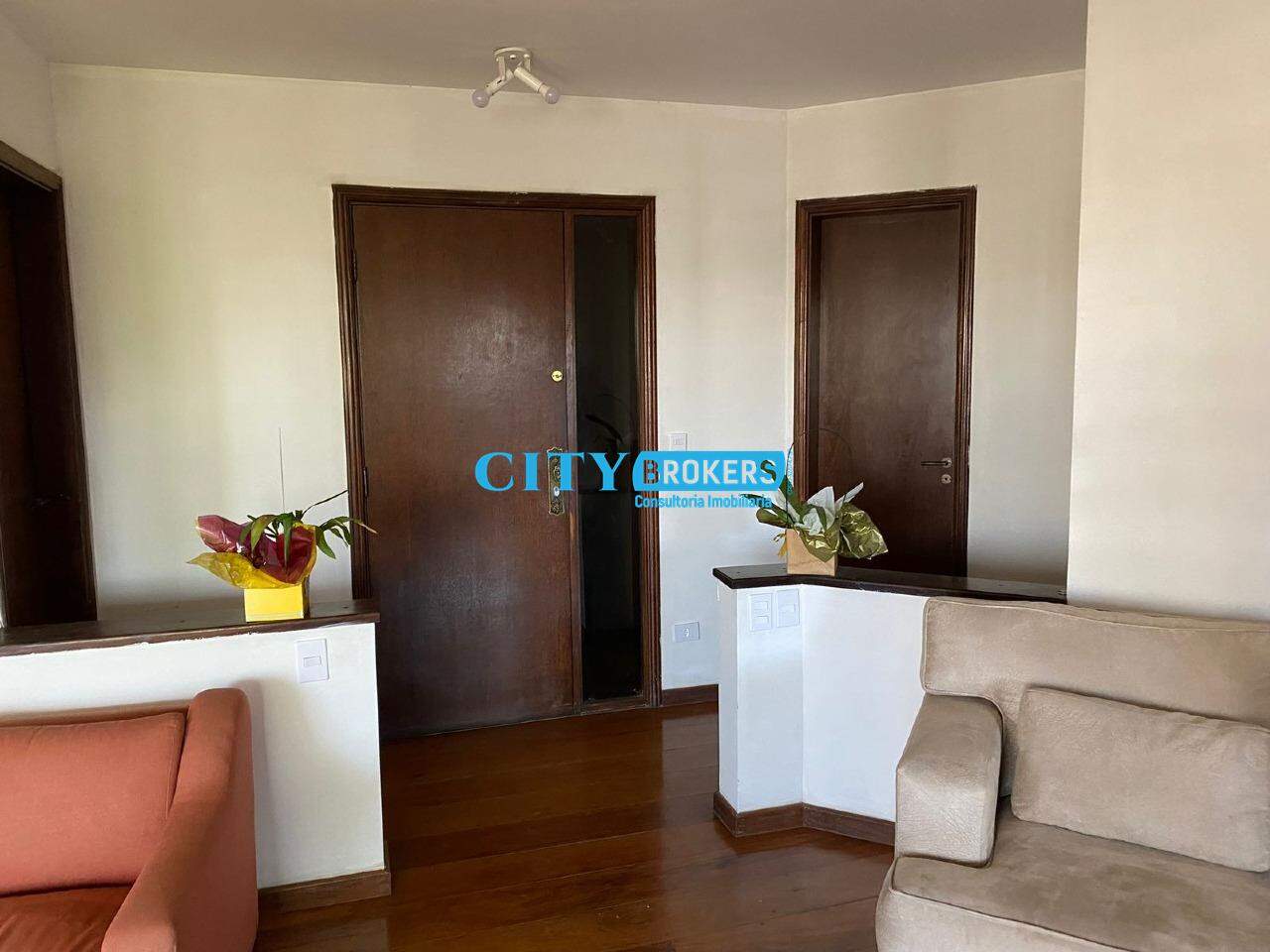 Apartamento à venda com 4 quartos, 209m² - Foto 5