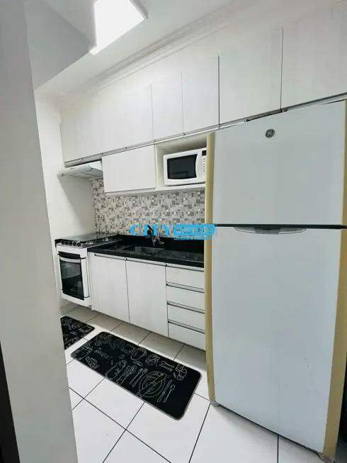 Apartamento à venda com 2 quartos, 60m² - Foto 7