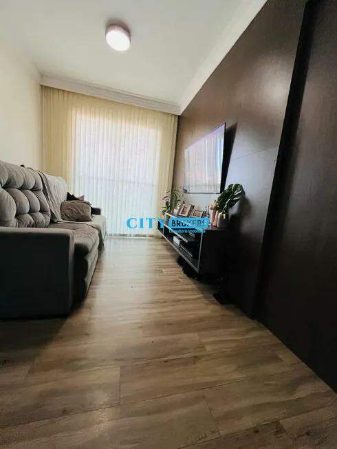 Apartamento à venda com 2 quartos, 60m² - Foto 3