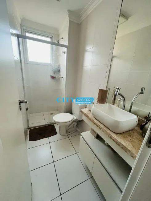 Apartamento à venda com 2 quartos, 60m² - Foto 15