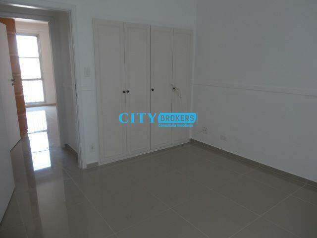 Apartamento para alugar com 3 quartos, 132m² - Foto 3