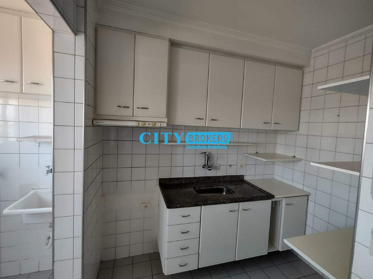 Apartamento para alugar com 2 quartos, 60m² - Foto 14