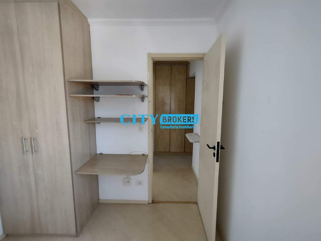 Apartamento para alugar com 2 quartos, 60m² - Foto 18