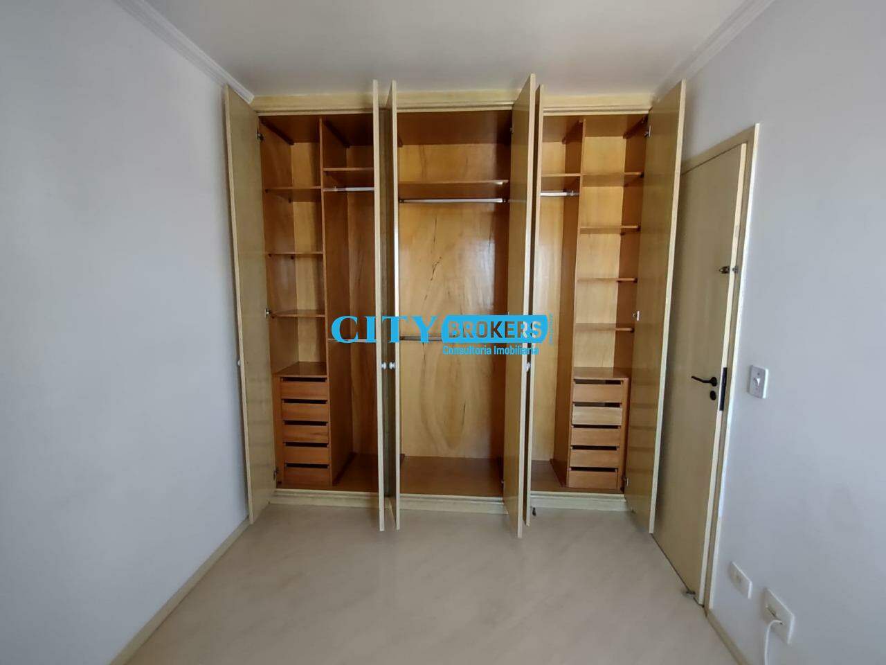 Apartamento para alugar com 2 quartos, 60m² - Foto 7