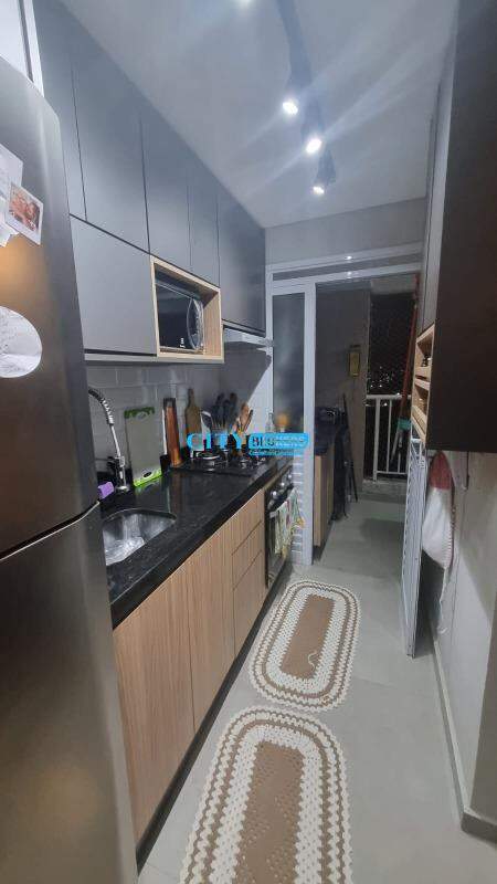 Apartamento à venda com 2 quartos, 44m² - Foto 11