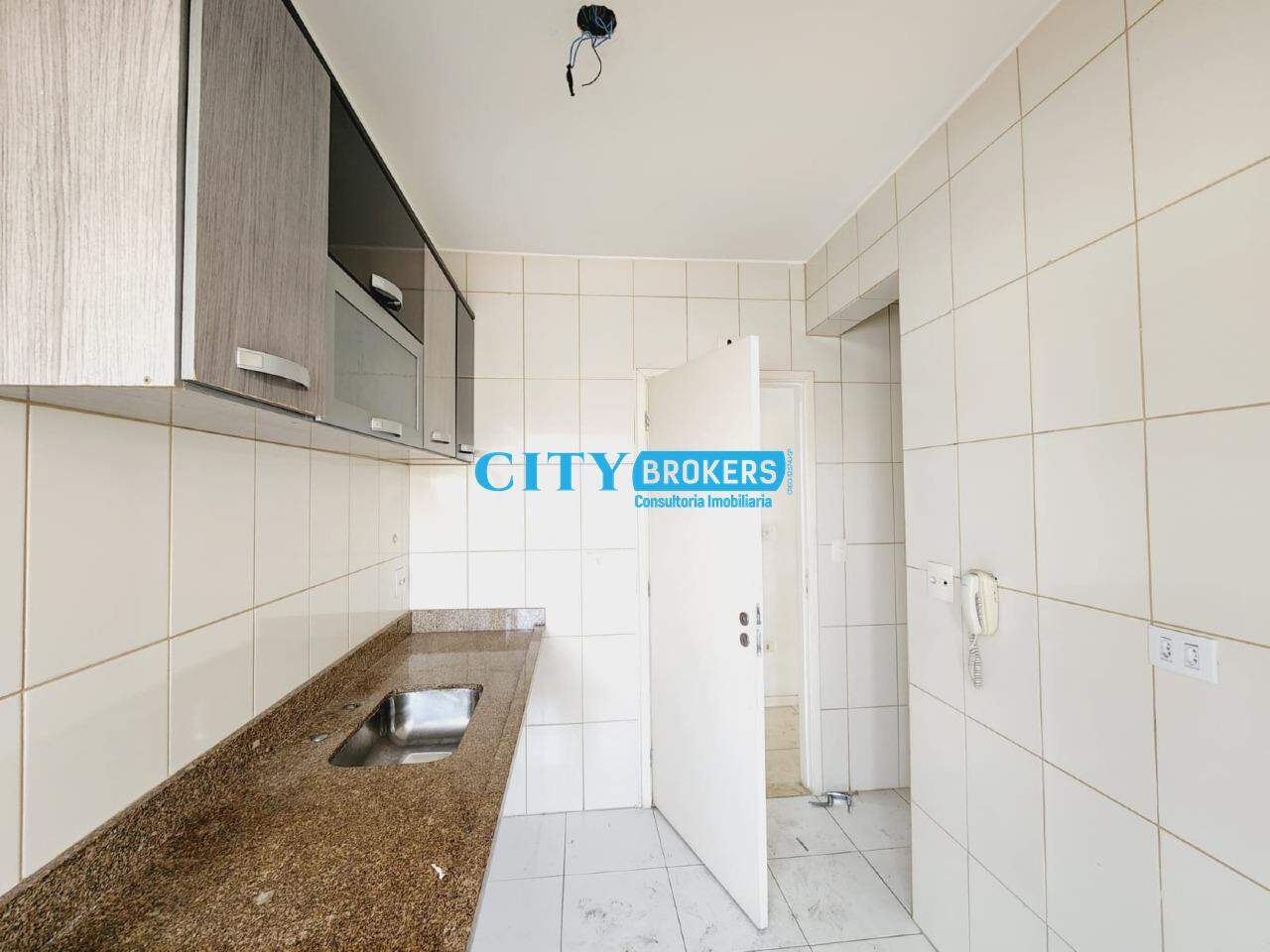 Apartamento à venda com 3 quartos, 77m² - Foto 7