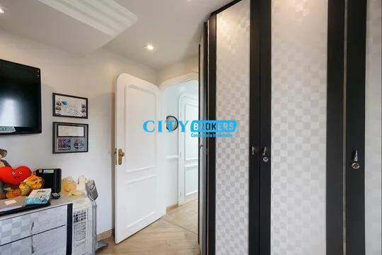 Apartamento à venda com 4 quartos, 160m² - Foto 8