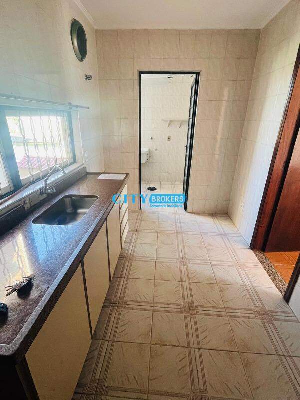 Apartamento à venda com 2 quartos, 72m² - Foto 2