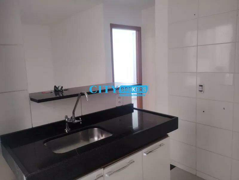 Apartamento à venda com 2 quartos, 37m² - Foto 13