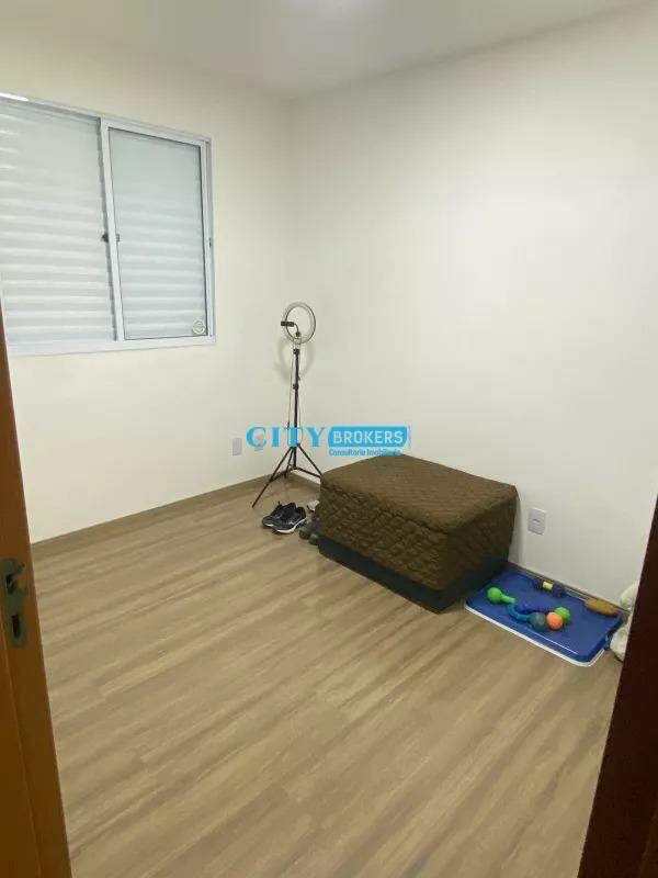 Apartamento à venda com 3 quartos, 40m² - Foto 7