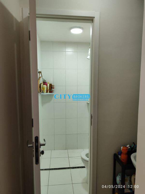 Apartamento à venda com 2 quartos, 43m² - Foto 13