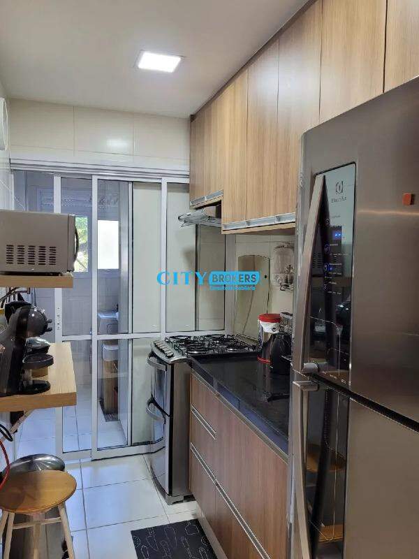 Apartamento à venda com 2 quartos, 72m² - Foto 5