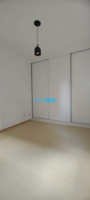 Apartamento à venda com 1 quarto, 45m² - Foto 3