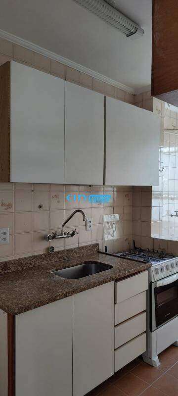 Apartamento à venda com 1 quarto, 45m² - Foto 5