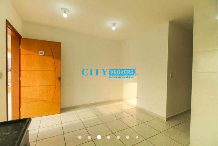 Apartamento à venda com 2 quartos, 32m² - Foto 2