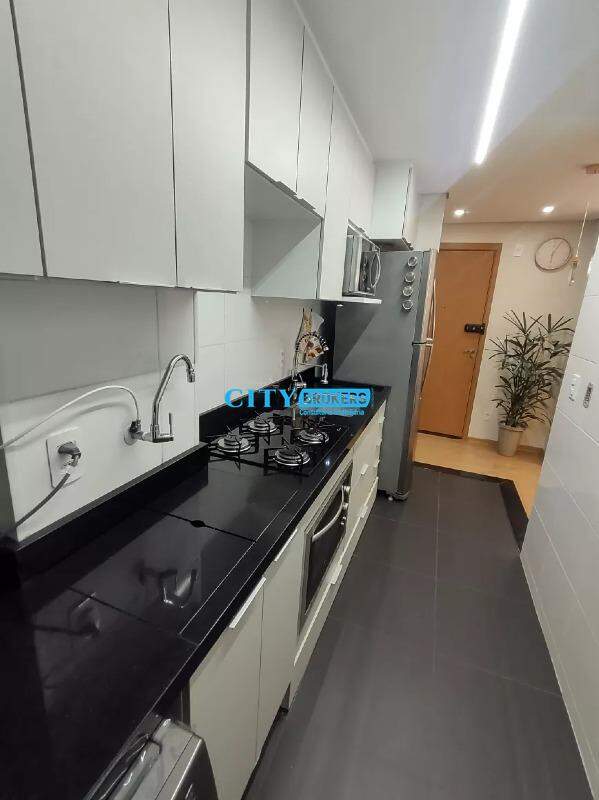 Apartamento à venda com 2 quartos, 44m² - Foto 9