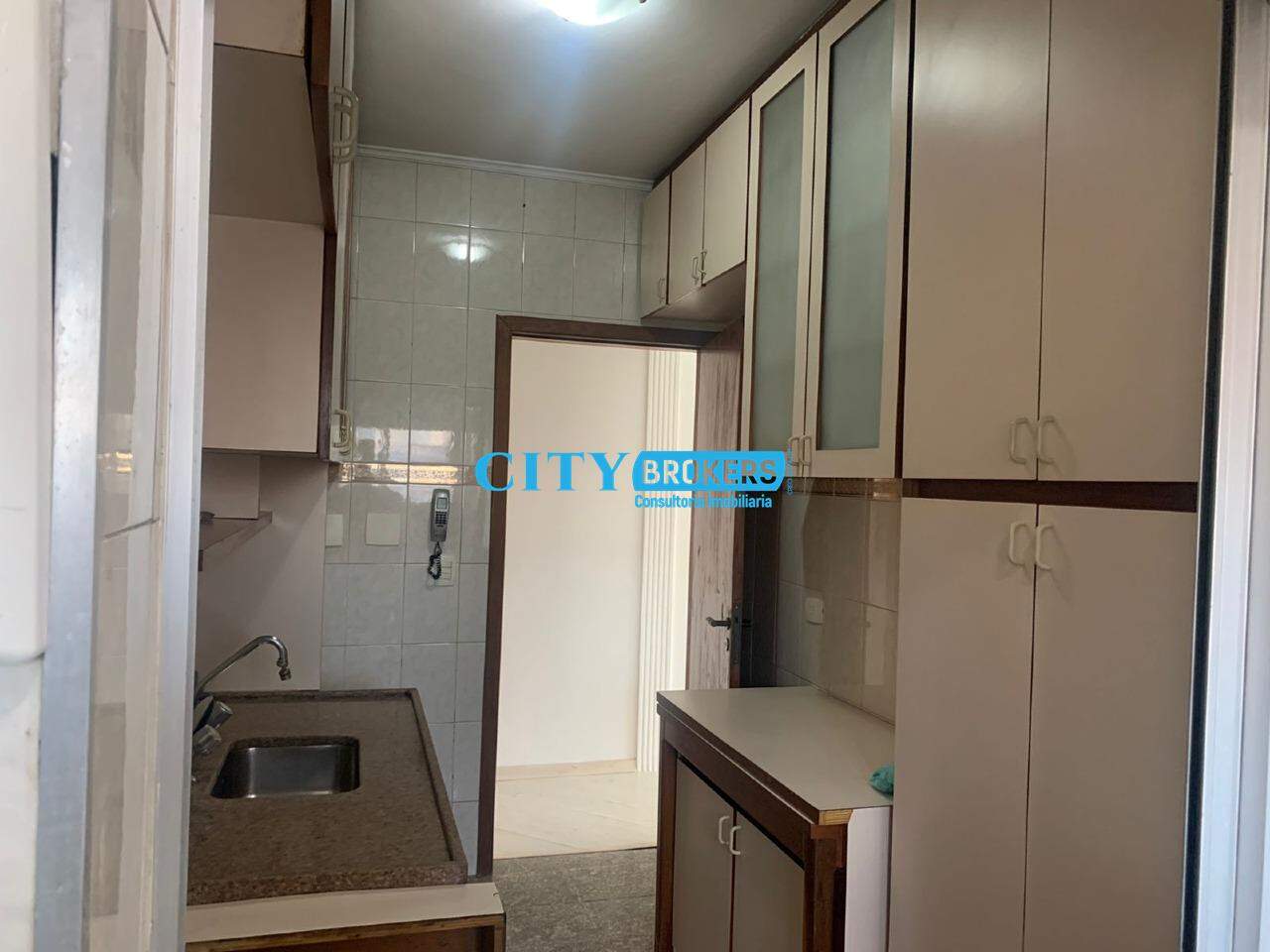 Apartamento para alugar com 2 quartos, 70m² - Foto 6