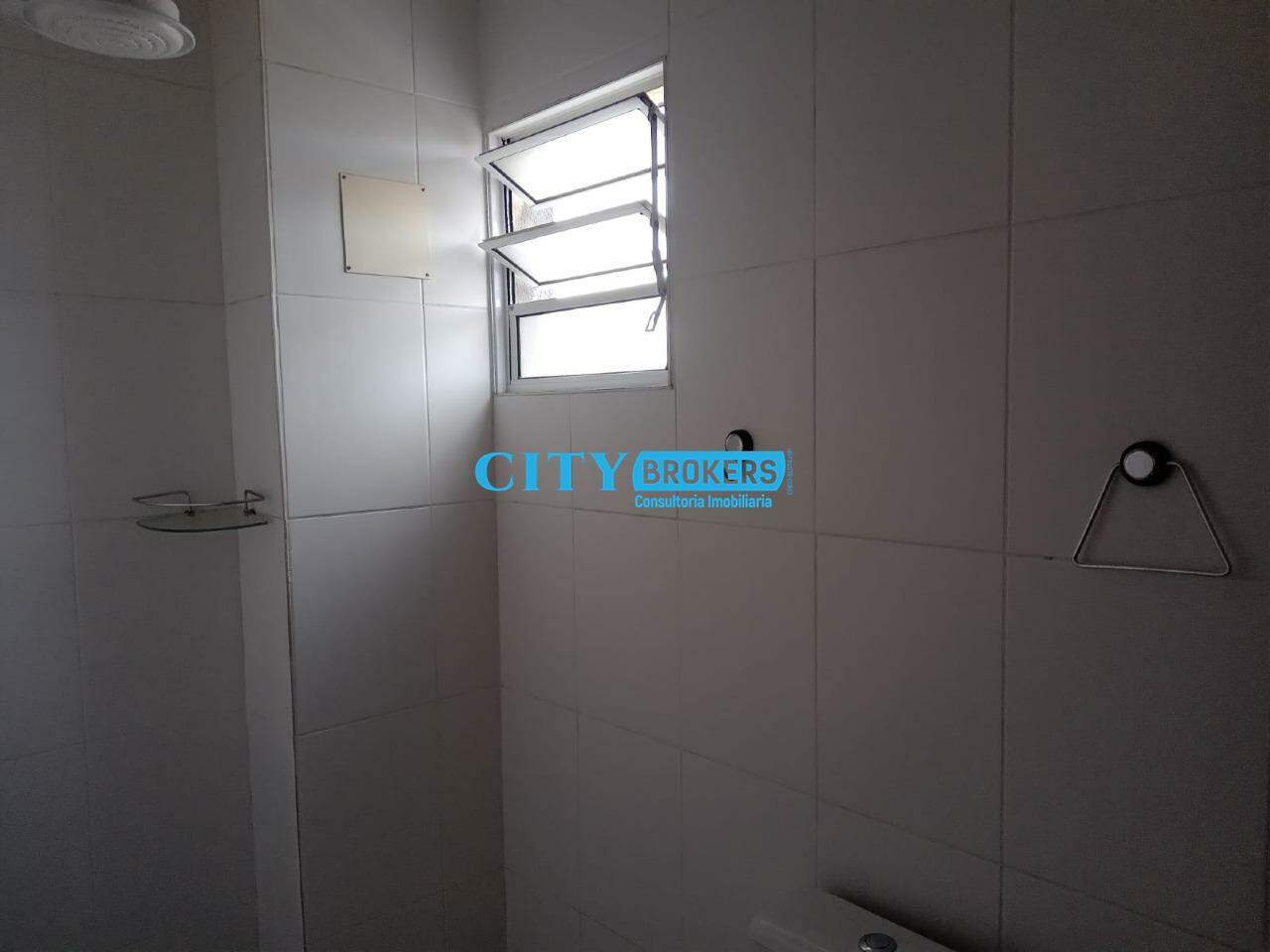 Apartamento para alugar com 2 quartos, 72m² - Foto 11