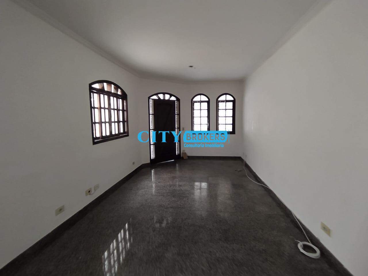 Sobrado para alugar com 3 quartos, 250m² - Foto 5