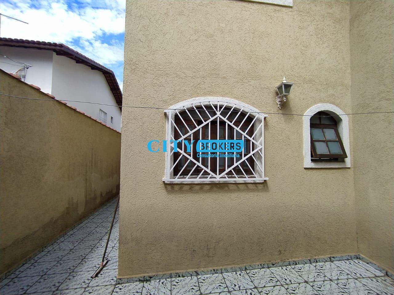 Sobrado para alugar com 3 quartos, 250m² - Foto 13