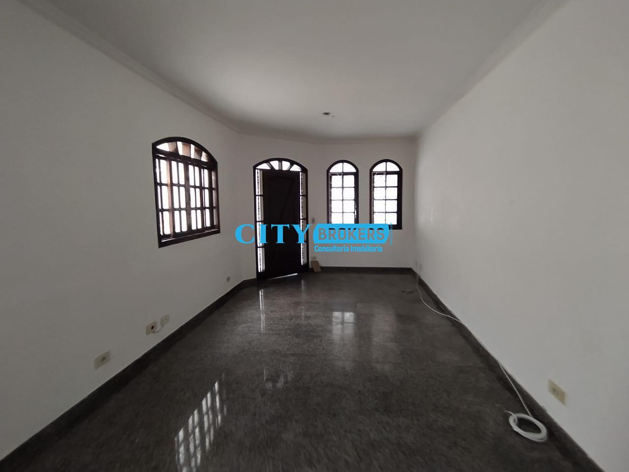 Sobrado para alugar com 3 quartos, 250m² - Foto 1