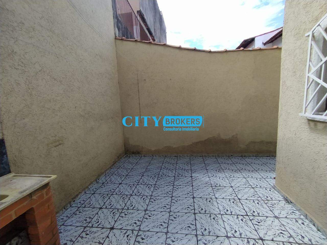 Sobrado para alugar com 3 quartos, 250m² - Foto 8