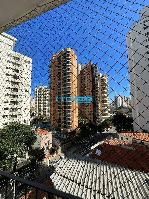 Apartamento à venda com 2 quartos, 72m² - Foto 20