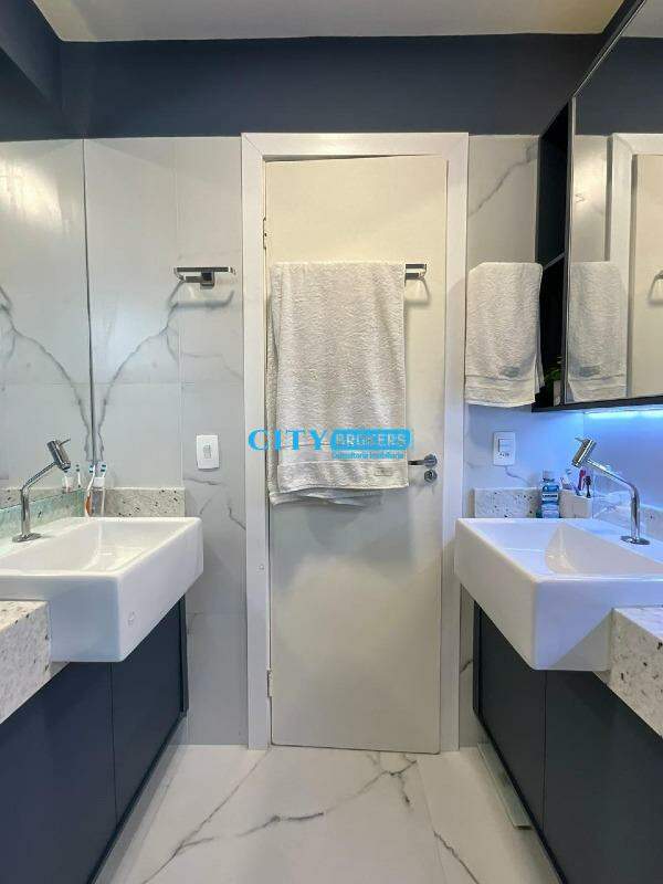 Apartamento à venda com 2 quartos, 72m² - Foto 29