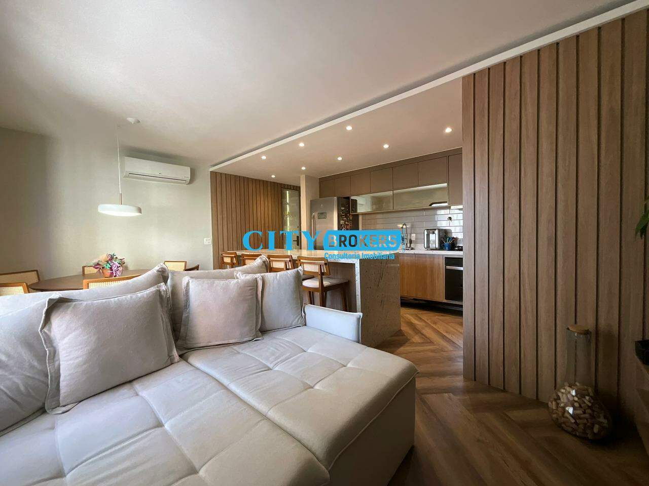 Apartamento à venda com 2 quartos, 72m² - Foto 8