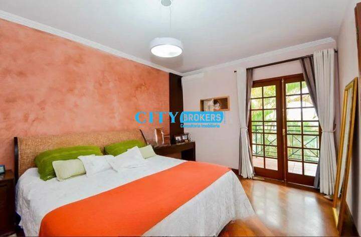 Casa à venda com 3 quartos, 600m² - Foto 17