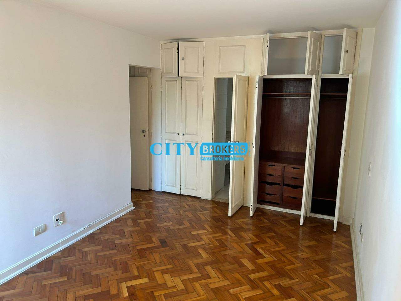 Apartamento para alugar com 3 quartos, 140m² - Foto 5