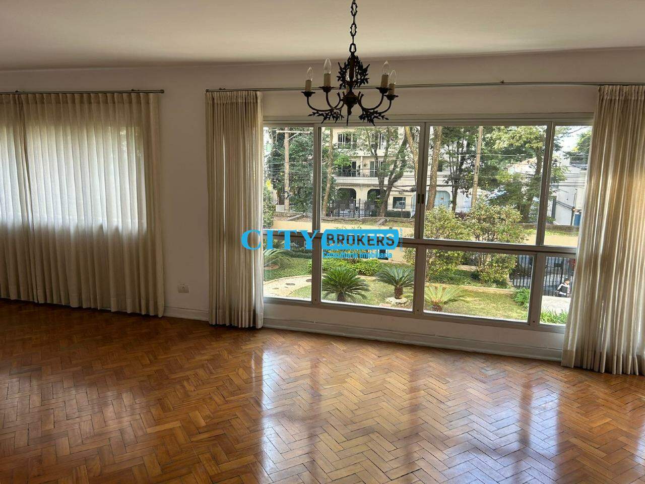 Apartamento para alugar com 3 quartos, 140m² - Foto 6