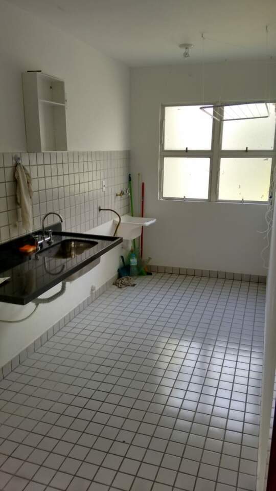 Apartamento à venda com 3 quartos, 75m² - Foto 10