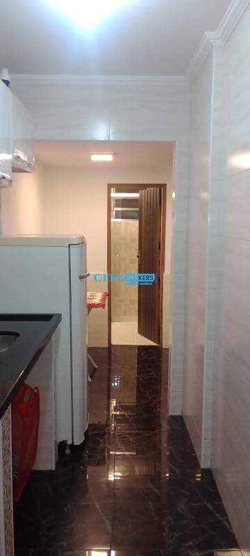 Apartamento à venda com 1 quarto, 50m² - Foto 15