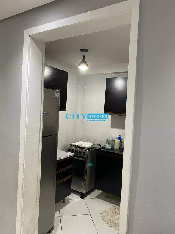 Apartamento à venda com 2 quartos, 44m² - Foto 9