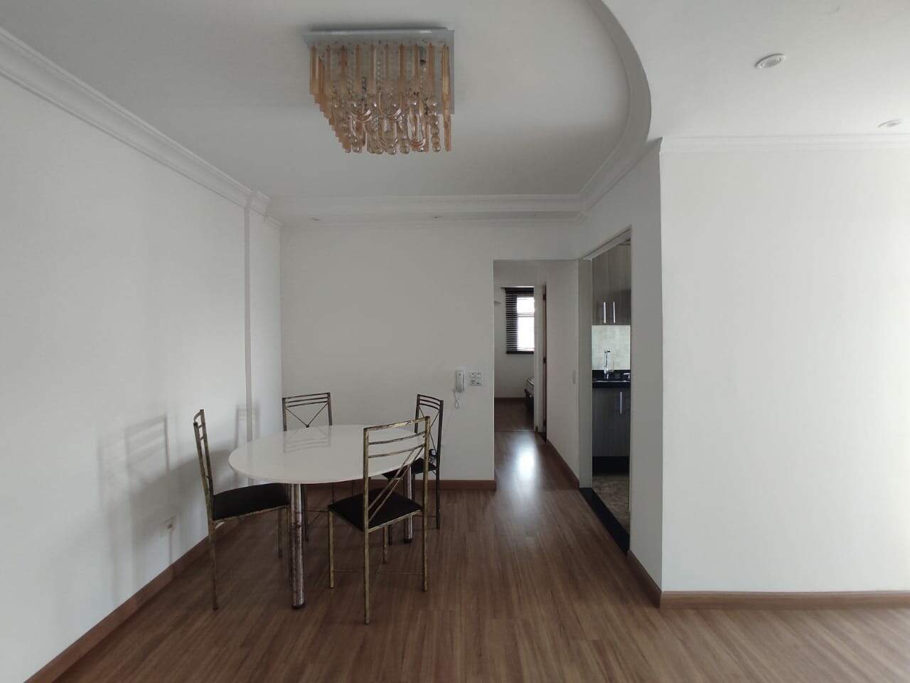 Apartamento à venda com 2 quartos, 45m² - Foto 2