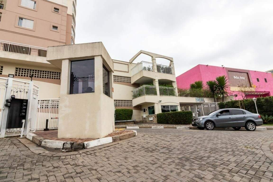 Apartamento à venda com 3 quartos, 196m² - Foto 4