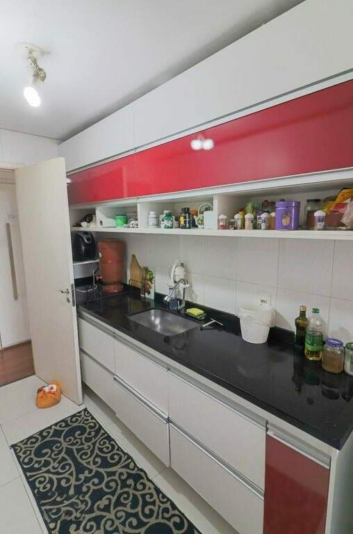 Apartamento à venda com 3 quartos, 196m² - Foto 20