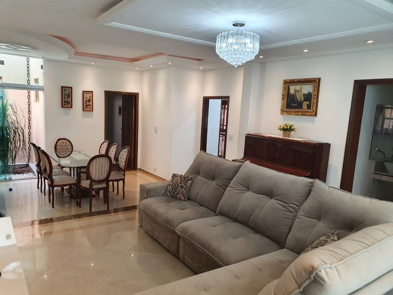 Casa à venda com 3 quartos, 300m² - Foto 4