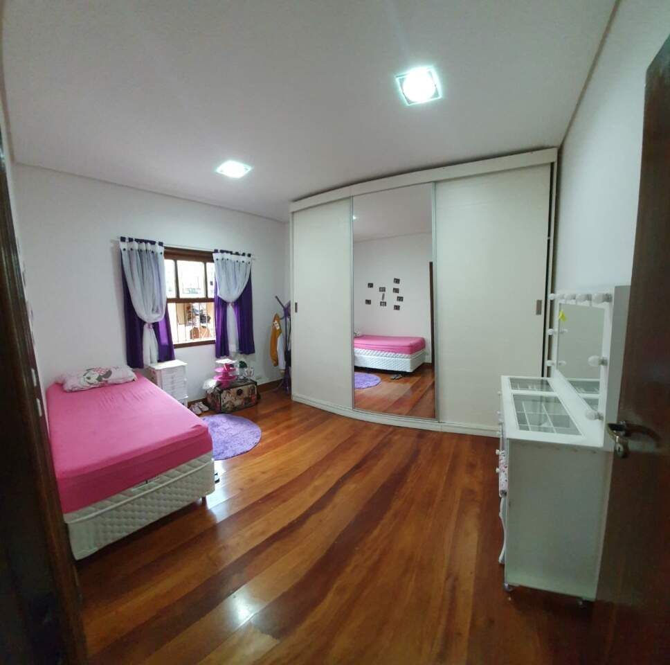 Casa à venda com 3 quartos, 300m² - Foto 14