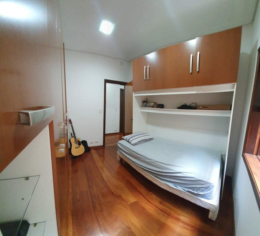 Casa à venda com 3 quartos, 300m² - Foto 16