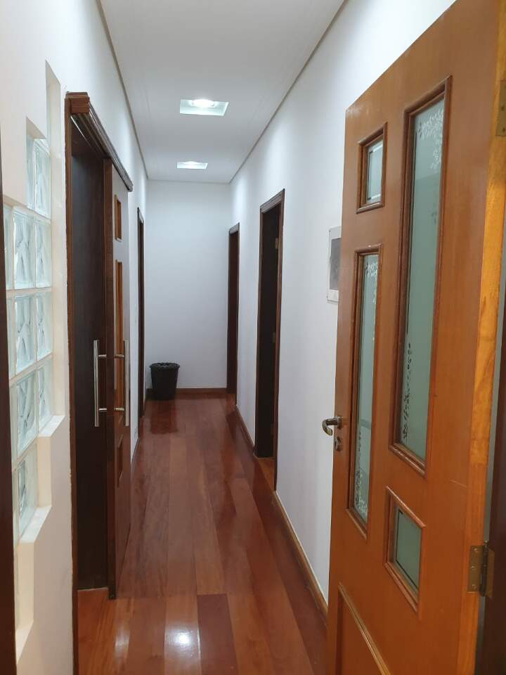 Casa à venda com 3 quartos, 300m² - Foto 19