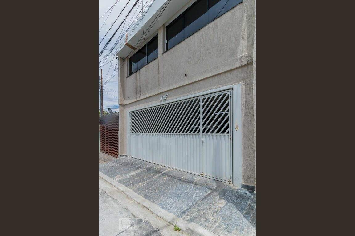 Sobrado à venda com 3 quartos, 180m² - Foto 2