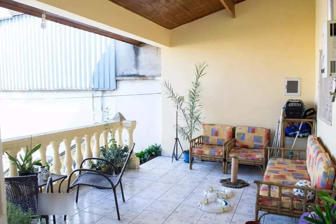 Casa à venda com 6 quartos, 270m² - Foto 2