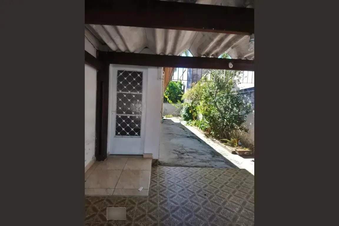 Casa à venda com 6 quartos, 270m² - Foto 25