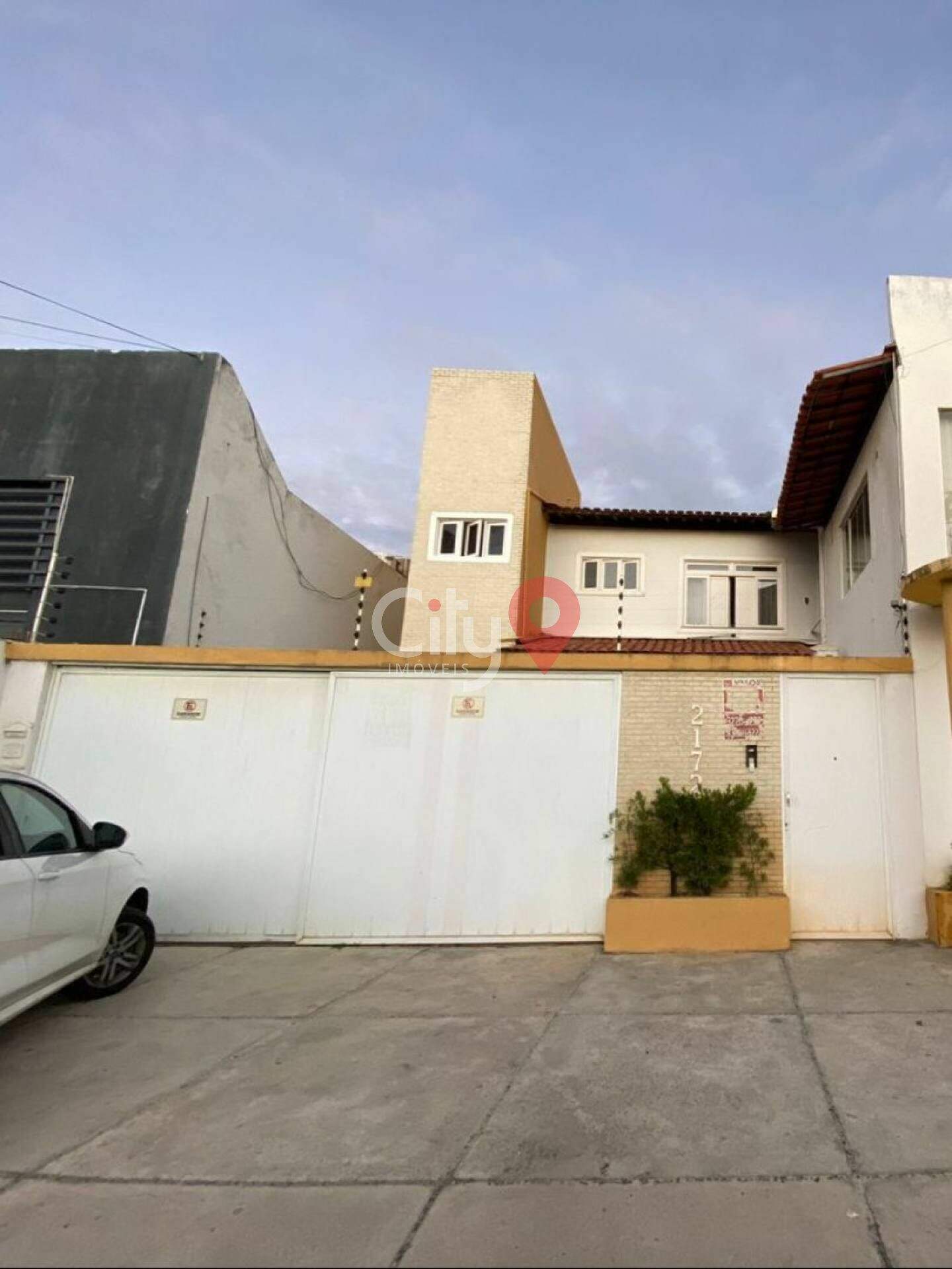 Casa à venda — Coroa do Meio, 4 quartos (2 suítes), 180 m² — foto 1