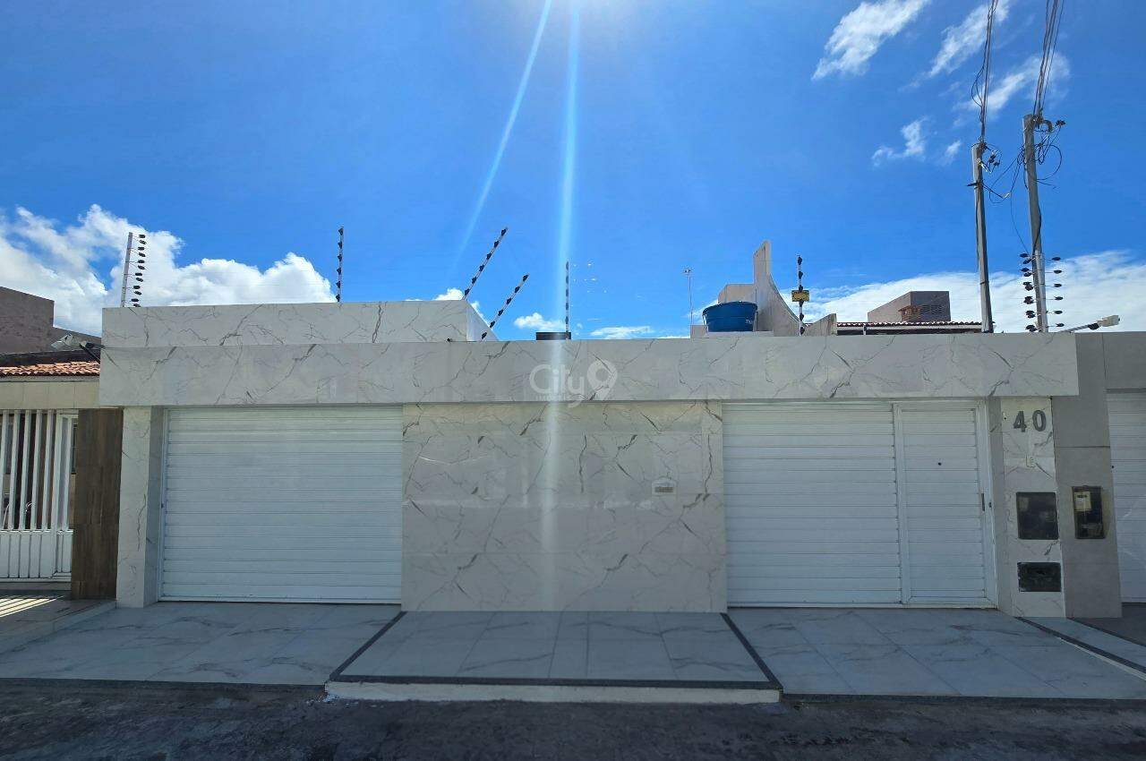 Casa à venda — Aeroporto, 3 quartos (1 suíte), 87 m² — foto 1