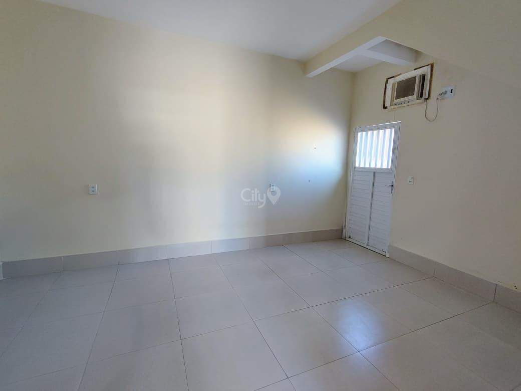 Galpão / Depósito / Armazém para alugar — Atalaia, 4 quartos (1 suíte), 377 m² — foto 6