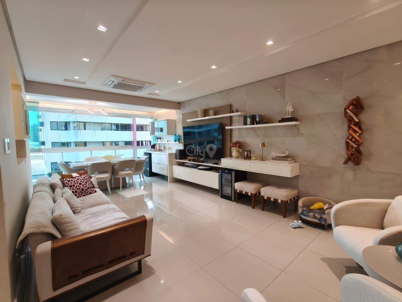 Apartamento à venda — Grageru, 3 quartos (3 suítes), 115 m² — foto 2